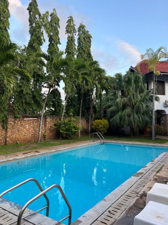 Buddha'S Tree (Adults Only) Mtwapa Exterior photo