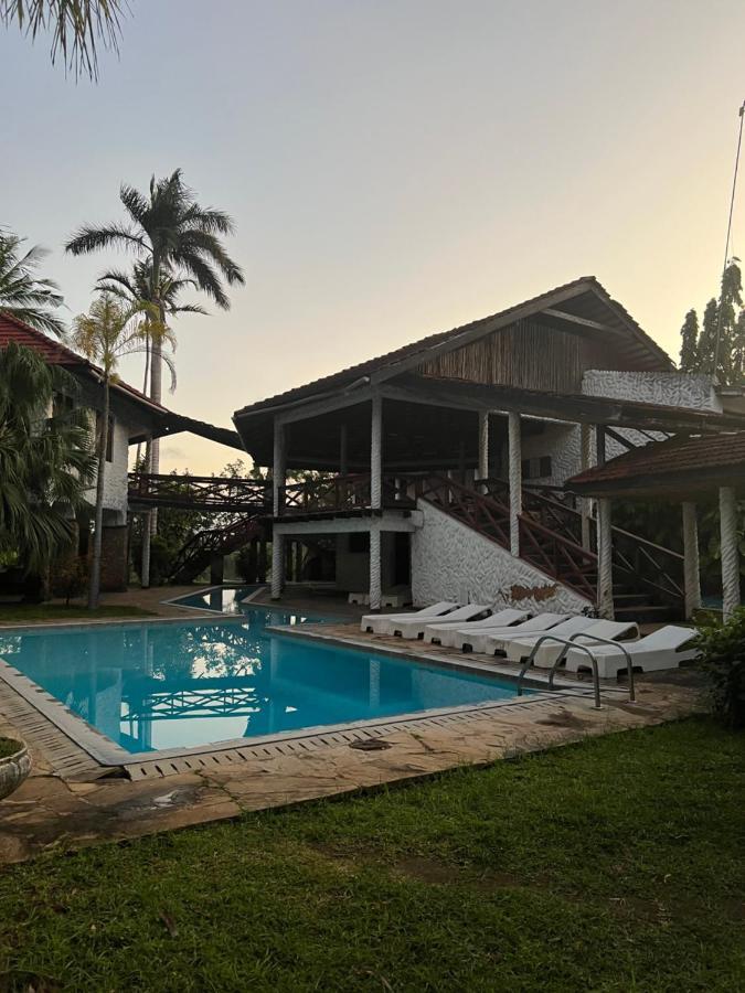 Buddha'S Tree (Adults Only) Mtwapa Exterior photo